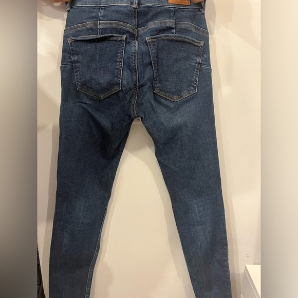 Size 4 berskha jeans - Picture 2 of 5